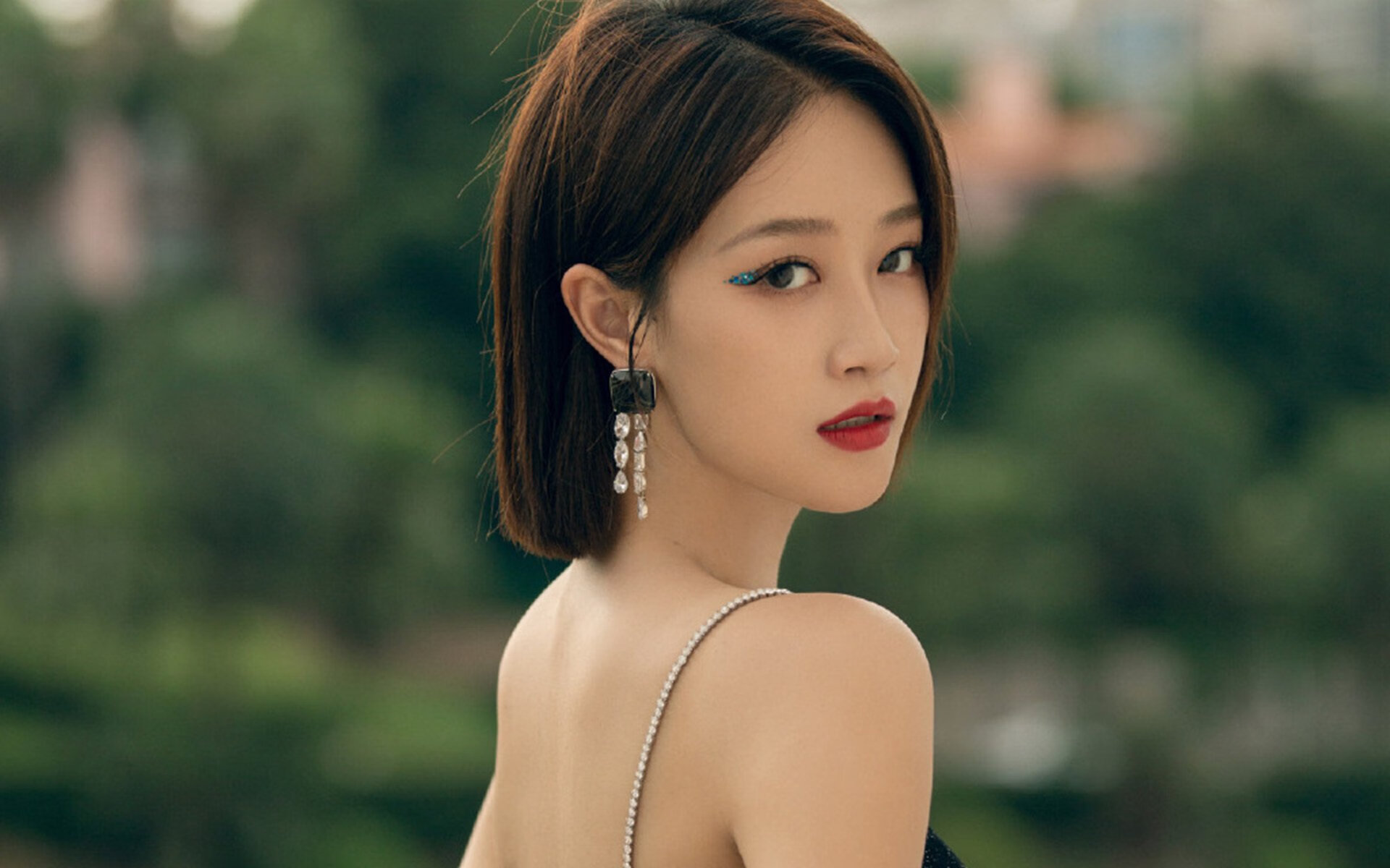 kaiyun开云·官方网站-加强青少年体育素质，普及篮球训练课程与讲座，青少年篮球体能训练的重点内容