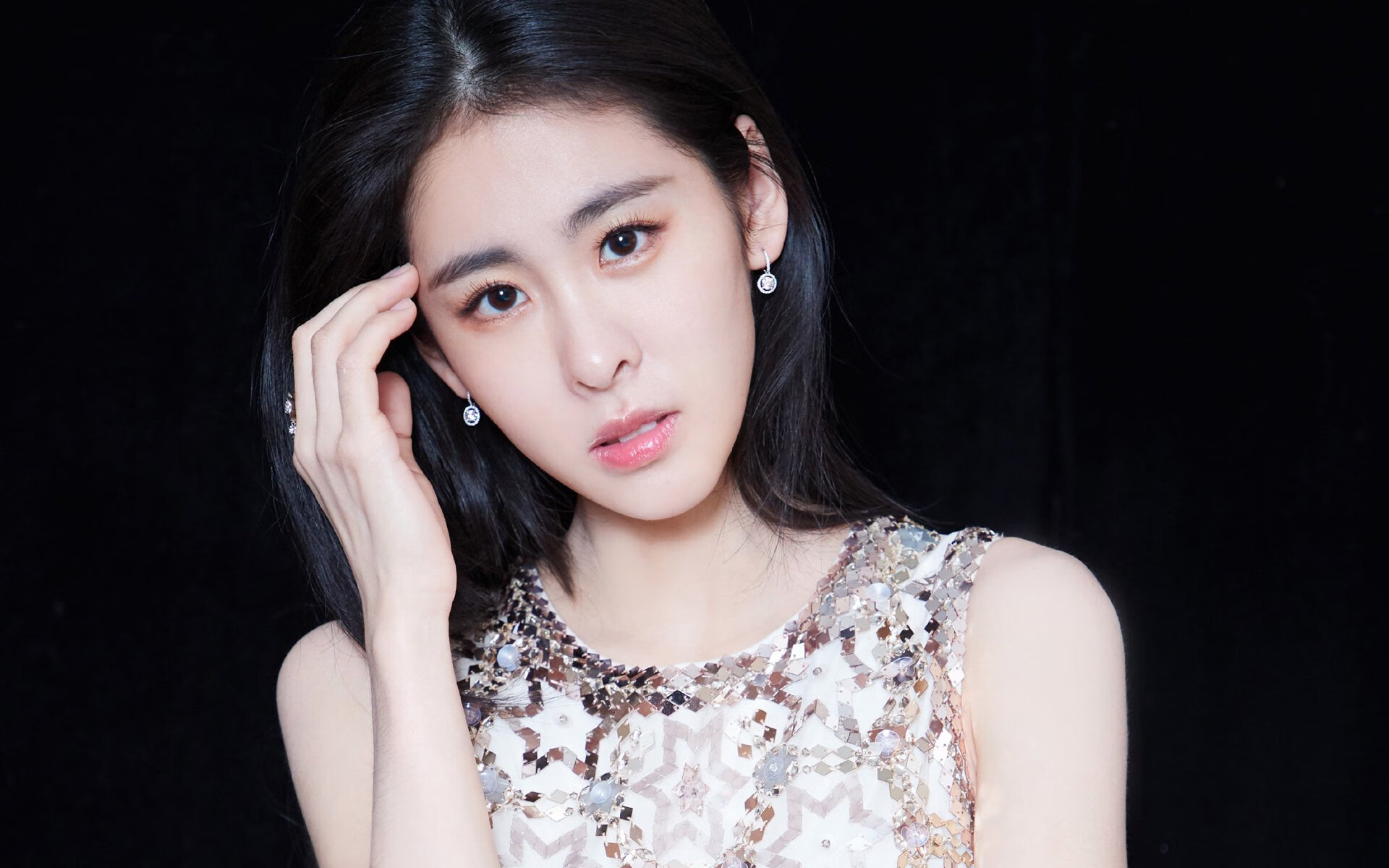 开云体育-勇士击败快船，汤普森三分手感回暖，勇士选中汤普森