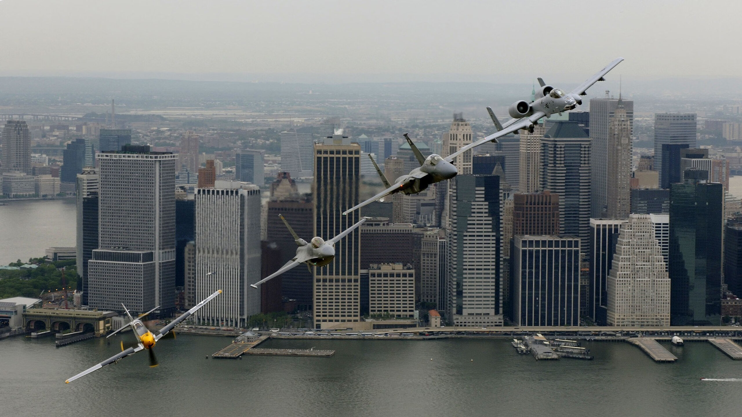 瑞·弗兰:全黑队外线的“冲击者”,突破防线后为全队创造得分机会